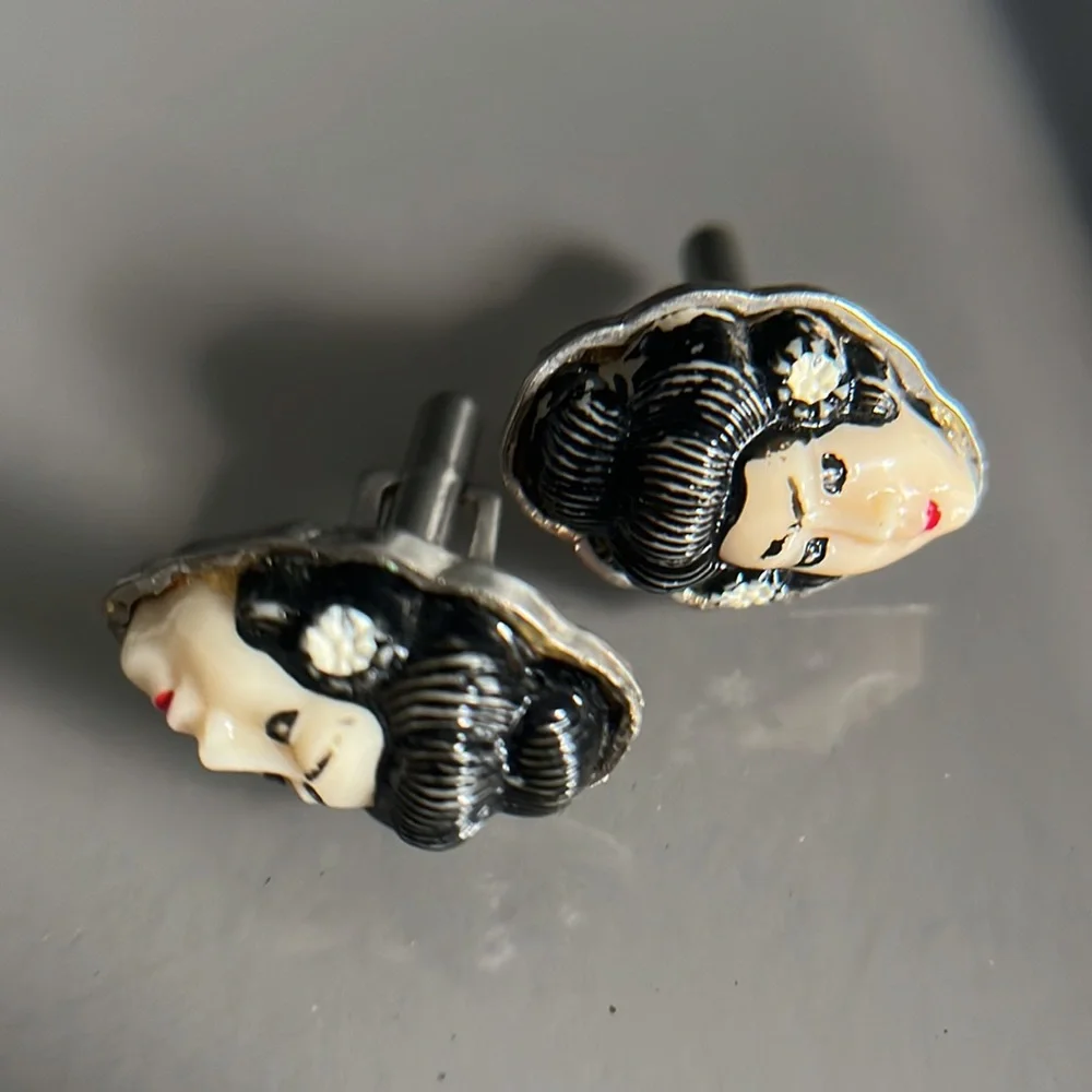 Selro Seleni Vintage Asian Face Cuff Links